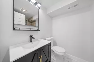 7116 S University Ave, Chicago, IL 60619 - Photo 6