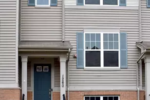 1260 Evergreen Ave, Des Plaines, IL 60016 - Photo 2