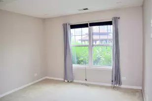 1260 Evergreen Ave, Des Plaines, IL 60016 - Photo 22