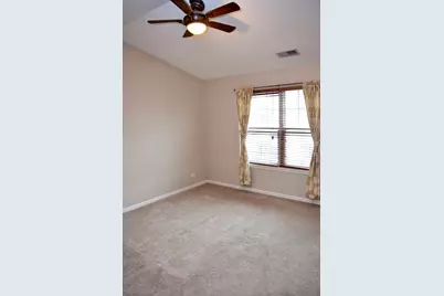 1260 Evergreen Avenue, Des Plaines, IL 60016 - Photo 14