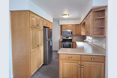 403 Oak Street, Utica, IL 61373 - Photo 6