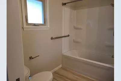403 Oak Street, Utica, IL 61373 - Photo 14