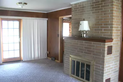 403 Oak Street, Utica, IL 61373 - Photo 2