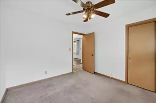 404 Fairview Blvd, Rockford, IL 61107 - Photo 20