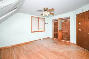 4206 W Henderson St, Chicago, IL 60641 - Photo 16