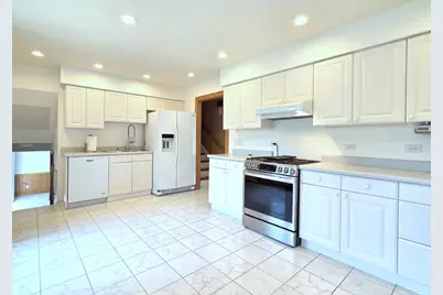 21W105 Flamingo Lane, Lombard, IL 60148 - Photo 6