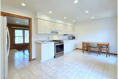 21W105 Flamingo Lane, Lombard, IL 60148 - Photo 4