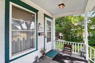 215 W Harrison St, Belvidere, IL 61008 - Photo 6