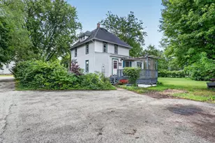 215 W Harrison St, Belvidere, IL 61008 - Photo 50