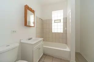 921 N Leclaire Ave, Chicago, IL 60651 - Photo 8
