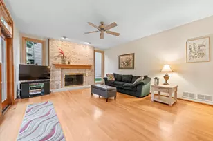 1155 Charter Oaks Dr, Bartlett, IL 60103 - Photo 14