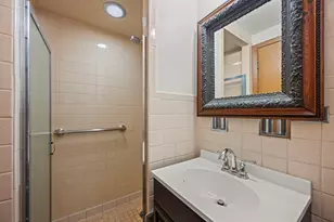 311 N Beverly Ln, Arlington Heights, IL 60004 - Photo 18