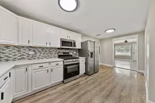 5140 156th St, Oak Forest, IL 60452 - Photo 4