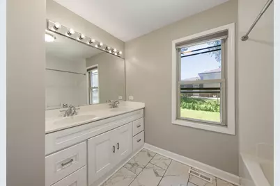 5140 156th Street, Oak Forest, IL 60452 - Photo 8