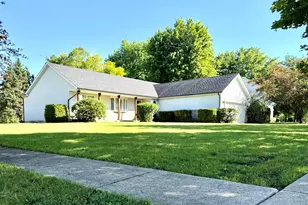 2337 Golfview Dr, Joliet, IL 60435 - Photo 2