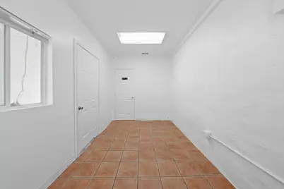 2290 S Blue Island Avenue, Chicago, IL 60608 - Photo 10