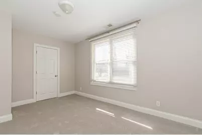 1297 Edgewood Road, Lake Forest, IL 60045 - Photo 12