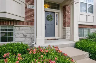 2945 Henley Ln, Naperville, IL 60540 - Photo 2