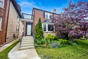 6043 N Keeler Ave, Chicago, IL 60646 - Photo 1