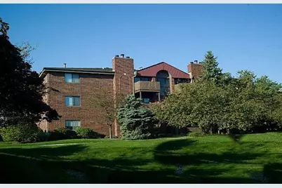 1340 Brook Street #M, Saint Charles, IL 60174 - Photo 1