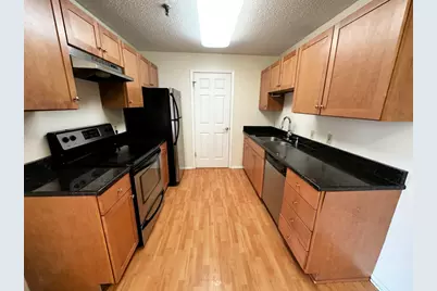 1340 Brook Street #M, Saint Charles, IL 60174 - Photo 2