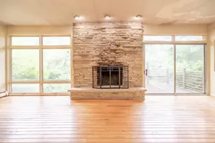 341 Hickory Haven Dr E, Gurnee, IL 60031 - Photo 4