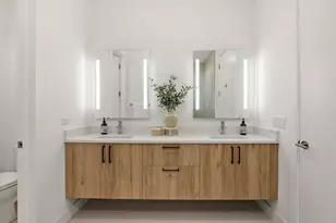 323 S Racine Ave, Chicago, IL 60607 - Photo 22