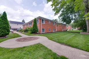32 N Main St, Glen Ellyn, IL 60137 - Photo 16