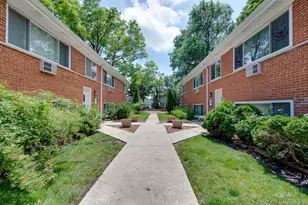 32 N Main St, Glen Ellyn, IL 60137 - Photo 2