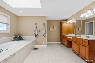 40W850 Stonecrest Dr, Elgin, IL 60124 - Photo 22