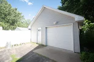 316 Spruce St, Dixon, IL 61021 - Photo 22