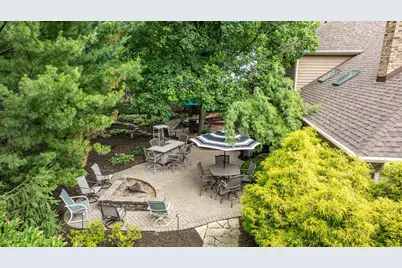 7806 Regency Grove Drive, Darien, IL 60561 - Photo 4