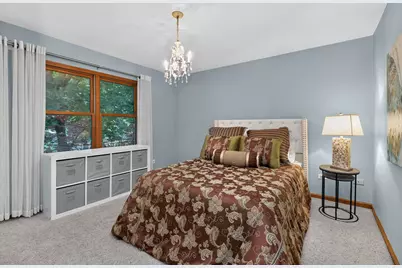 7806 Regency Grove Drive, Darien, IL 60561 - Photo 24