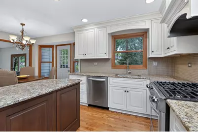 7806 Regency Grove Drive, Darien, IL 60561 - Photo 6