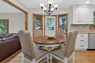 7806 Regency Grove Dr, Darien, IL 60561 - Photo 10