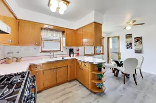 3439 S Hermitage Ave, Chicago, IL 60608 - Photo 10