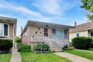3439 S Hermitage Ave, Chicago, IL 60608 - Photo 2