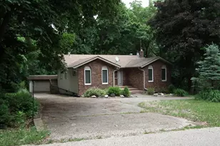 18 Sheridan Dr, Putnam, IL 61560 - Photo 2