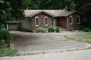 18 Sheridan Dr, Putnam, IL 61560 - Photo 1