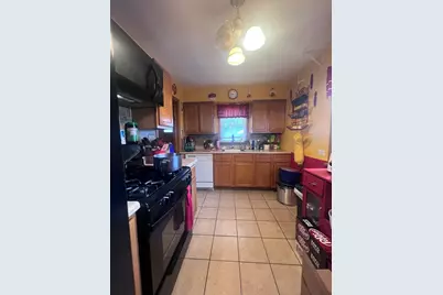 801 Indiana Avenue, Waukegan, IL 60085 - Photo 4