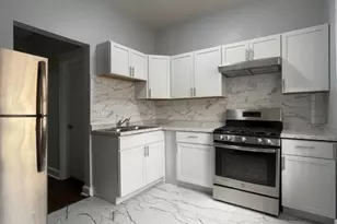 916 W 68th St, Chicago, IL 60621 - Photo 8