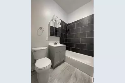 916 W 68th Street #1W, Chicago, IL 60621 - Photo 12