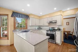 39W664 Terney Ln, Geneva, IL 60134 - Photo 6