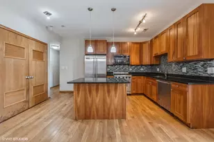 3932 S Lake Park Ave, Chicago, IL 60653 - Photo 4