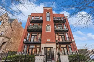 3932 S Lake Park Ave, Chicago, IL 60653 - Photo 1