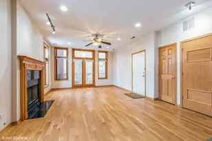 3932 S Lake Park Ave, Chicago, IL 60653 - Photo 2