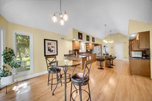 708 Galway Ln, Prospect Heights, IL 60070 - Photo 14
