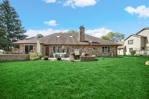 708 Galway Ln, Prospect Heights, IL 60070 - Photo 38