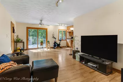 153 Terrace Drive, Dekalb, IL 60115 - Photo 8