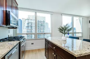 33 W Ontario St, Chicago, IL 60654 - Photo 16
